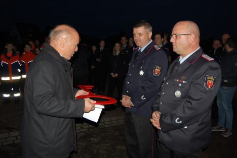Zwei Fahrzeuge für die Feuerwehren