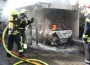 Pkw-Brand am Nachmittag