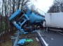 Tödlicher Unfall</br>Klein-LKW kollidiert mit Tanklastzug