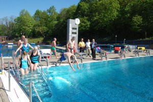 Bäder GmbH Eröffnung Bergbad 08.05.16 01