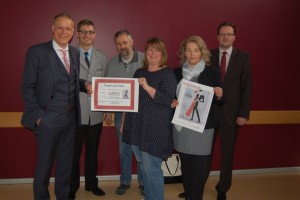 Spende für Oberschule 03.05.16