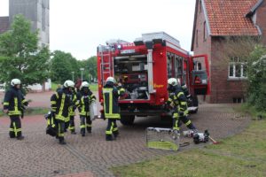 Übung FW Flughafen 01.06.16 03