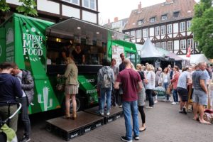 Maibaum und Streetfoodmarkt 21.04.17 02