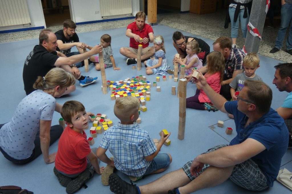 „Können Fische pupsen?“Sommerfest im Städtischen Kindergarten