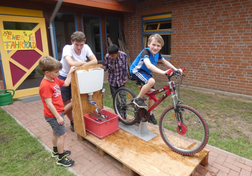  „Können Fische pupsen?“Sommerfest im Städtischen Kindergarten 