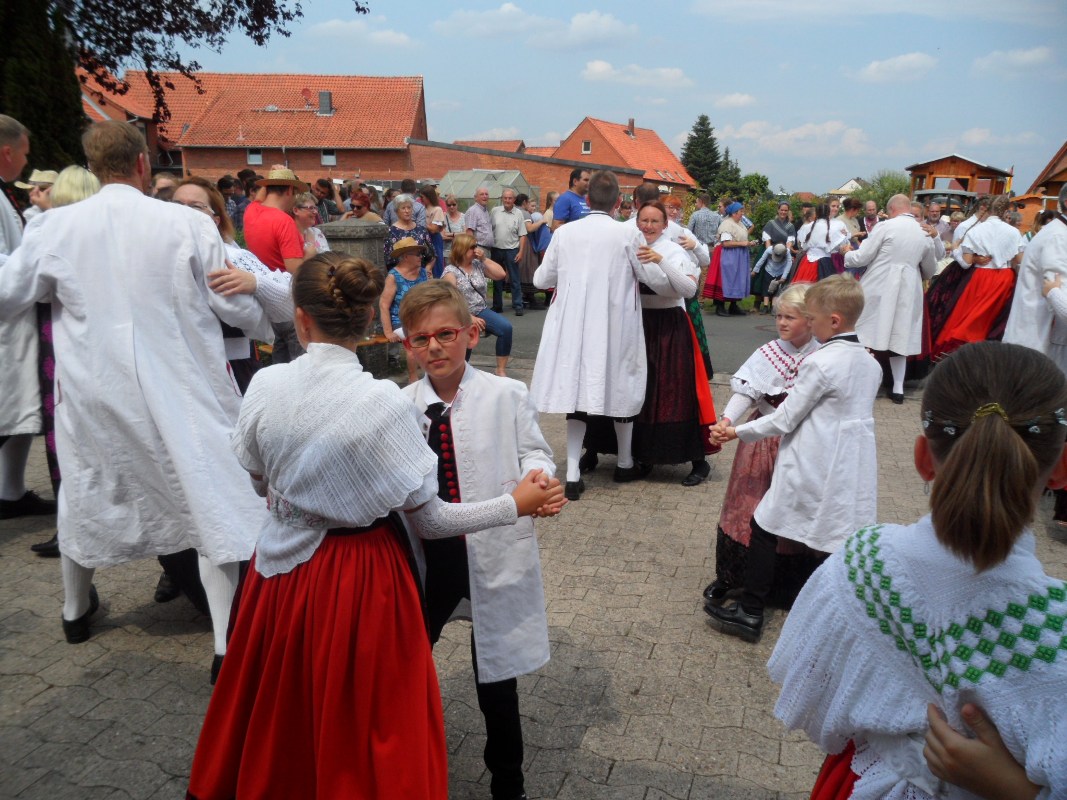&amp;quot;Eierlikör ersetzt kein komplettes Frühstück&amp;quot;Erntekreis und Feuerwehren ...