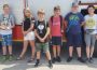 Kinder besuchen Flughafenfeuerwehr