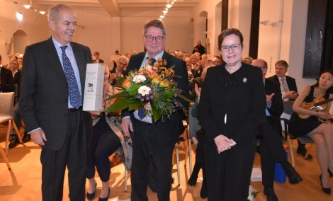 „Kluger Jurist und Menschenfreund“</br>Schaumburger Landschaft verabschiedet Vorsitzenden Dr. Klaus-Henning Lemme