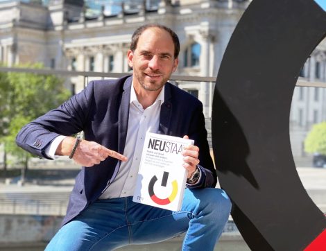 Masterplan für „Nach-Merkel-Ära“?</br>Maik Beermann Co-Autor bei „NEUSTAAT“