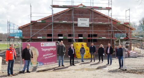 DRK-Tagespflege feiert Richtfest</br>Fertigstellung bis September 2021 geplant