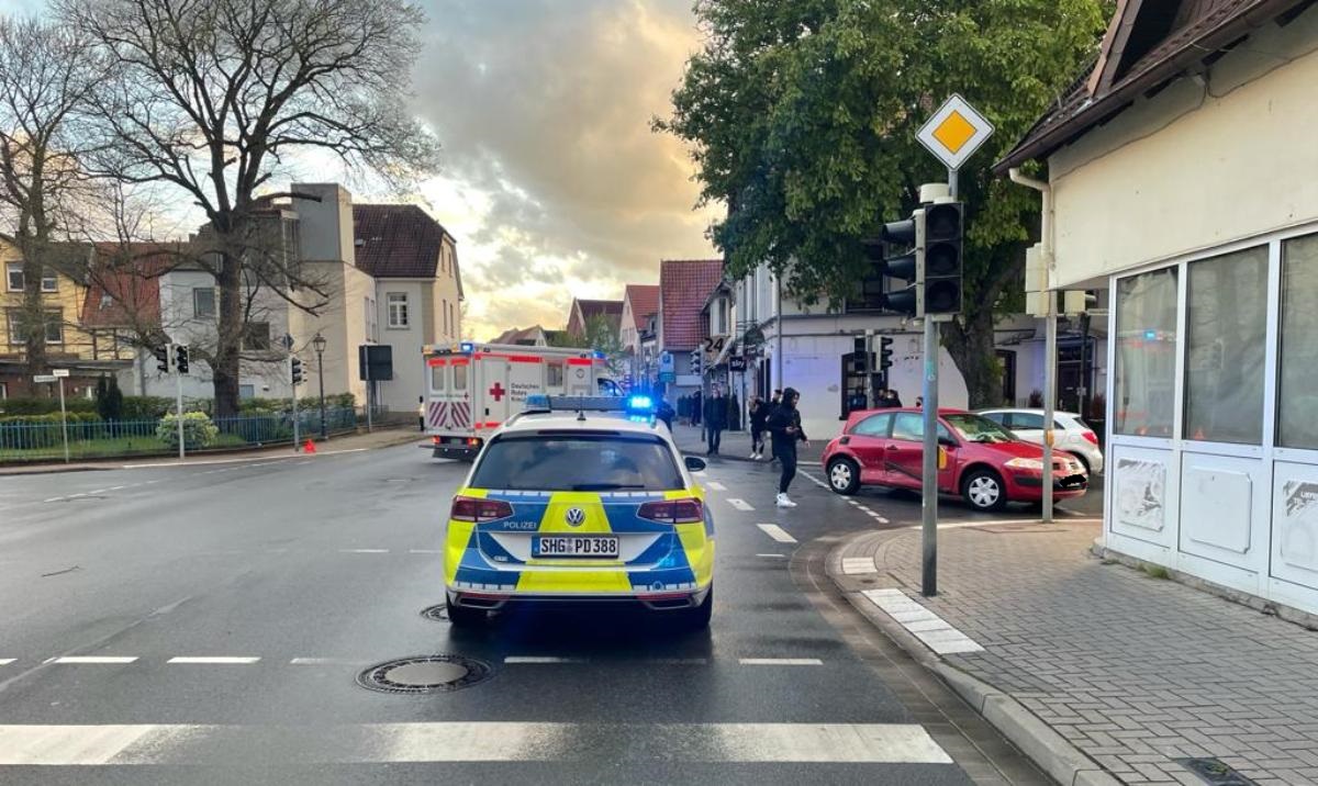 Unfall bei gelben Dauerlicht - Bückeburg-Lokal