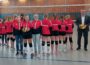 Spende der Volksbank in Schaumburg: </br>Neue Sportjacken für Volleyball-Damen