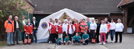 Ein Zelt für alle Veranstaltungen </br>Spende der Lions an DRK Ortsverein