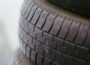 Abgefahrene Reifen – rechtzeitig wechseln und Unfälle vermeiden
