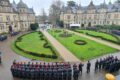 Auflösung und Aufbruch – Appell vor Schloss Bückeburg