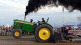 3.000 Besucher beim Trecker-Treff </br>THW Helfervereinigung unterstützt Ortsfeuerwehr