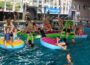 Erfolgreiche Pool-Party der Volksbank: </br>Wasserspaß im Hallenbad für über 400 Kinder und Jugendliche