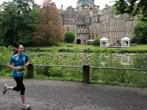„Es war uns eine Freude!“ – Der TVE Röcke hilft und rennt beim Schlossparklauf des VfL Bückeburg