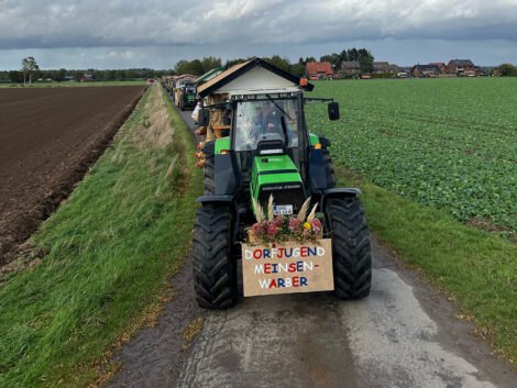 Mit Herz, Humor und Heu: Doppeldorf verabschiedet die Erntefestsaison