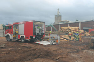 Feuerwehrfahrzeug bei Übung KFB Süd