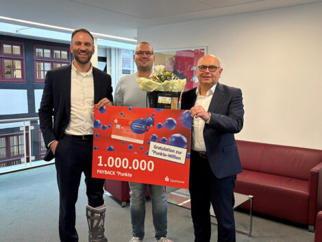 Kunde der Sparkasse Schaumburg gewinnt eine Million PAYBACK °Punkte
