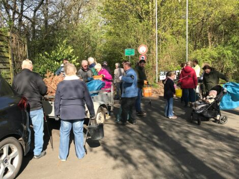 35 Müllsammler der Siedlergemeinschaft Bückeburg im Einsatz