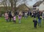 Osterfeuer der Ortsfeuerwehr Röcke begeistert zahlreiche Kinder