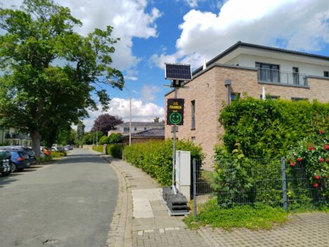Ein Lächeln am Straßenrand: Neue Tempoanzeigen in Bückeburg im Einsatz
