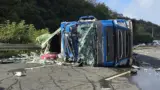 Umgestürzter Blumen-Lkw sorgt auf der A2 für massive Behinderungen